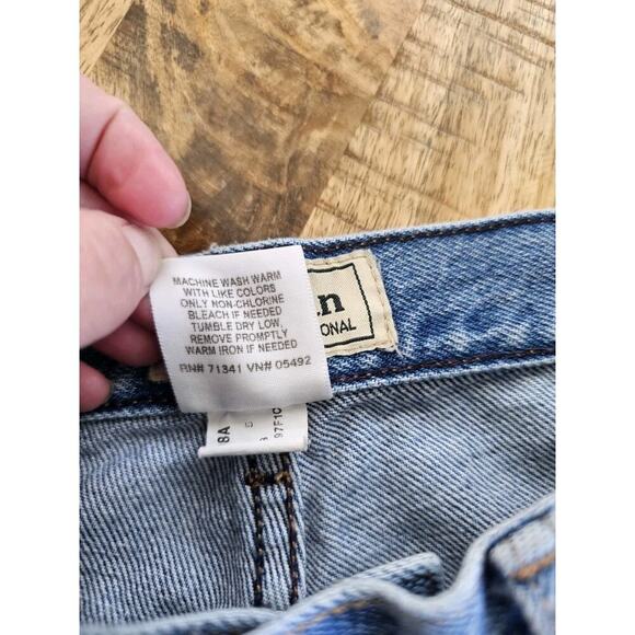 L.L. Bean Original Fit Relaxed Denim Jeans Women's 10 Petite Blue Vintage - Picture 4 of 9